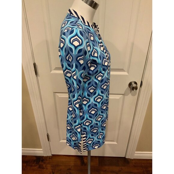 J. McLaughlin Blue & White Printed Pop-over Shirt, Size Small - Picture 3 of 7